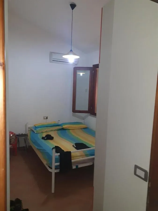 Villa Su Due Livelli Super Accessoriata Sant'Anna Arresi 0*,