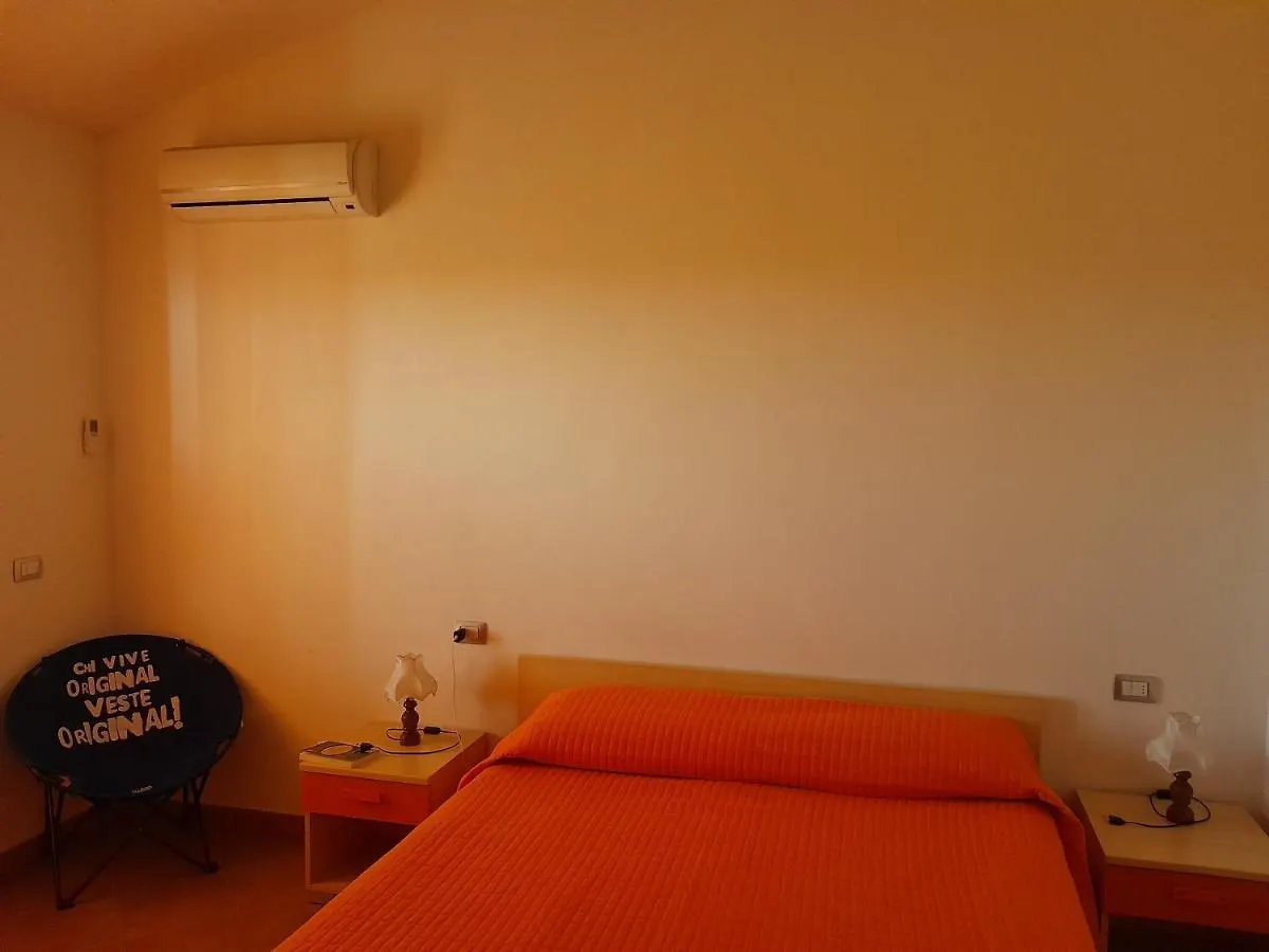 Villa Su Due Livelli Super Accessoriata SantʼAnna Arresi Italien