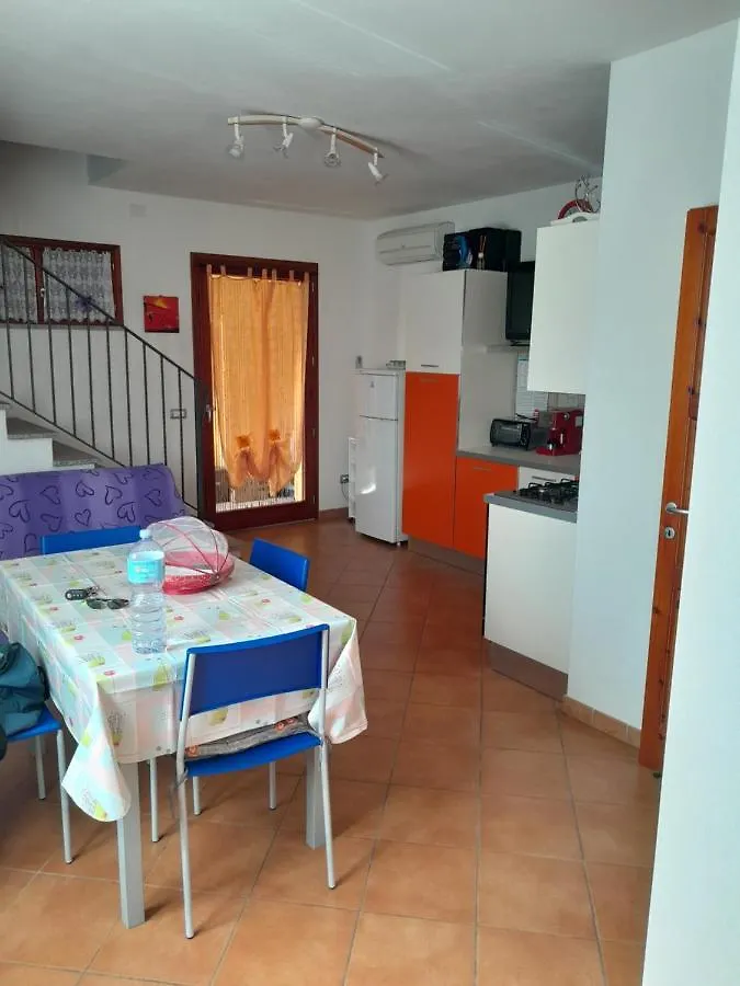 Villa Su Due Livelli Super Accessoriata SantʼAnna Arresi